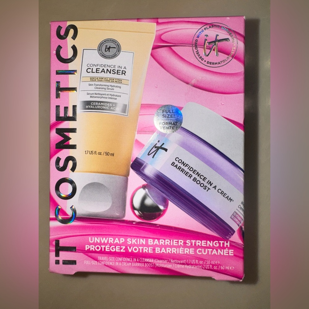 IT Cosmetics Unwrap Skin Barrier Strength Skincare set. NIB. Bought@ Ulta 12/25